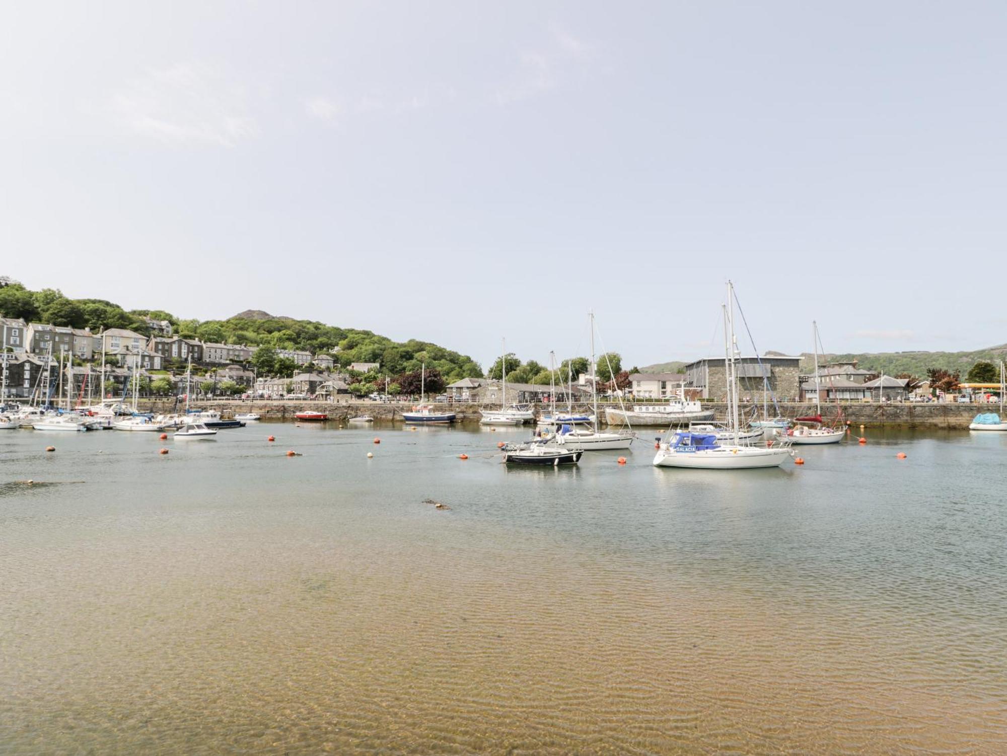 Whistle Stop Apartment Porthmadog Buitenkant foto